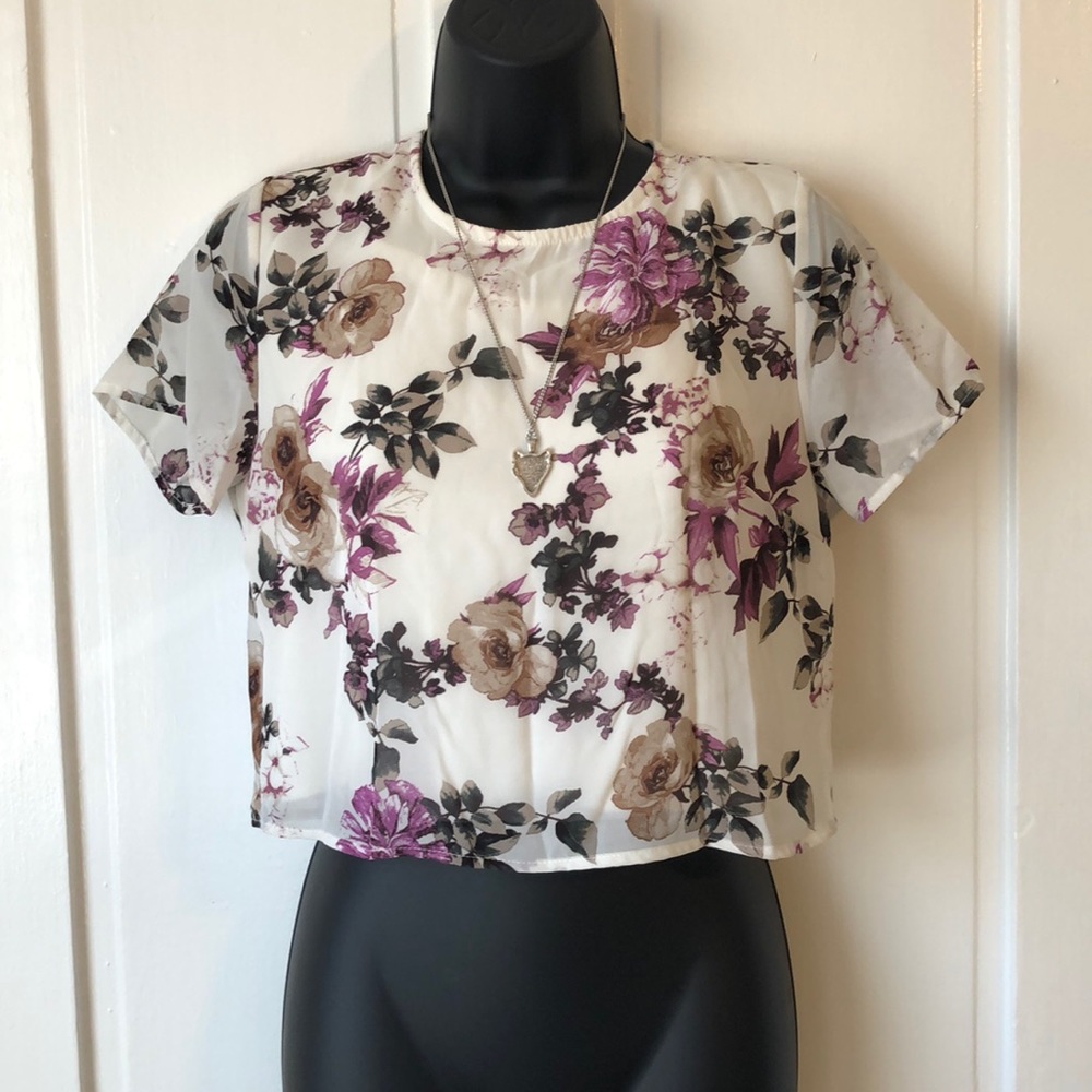 Fashion Nova Flower print crop top small